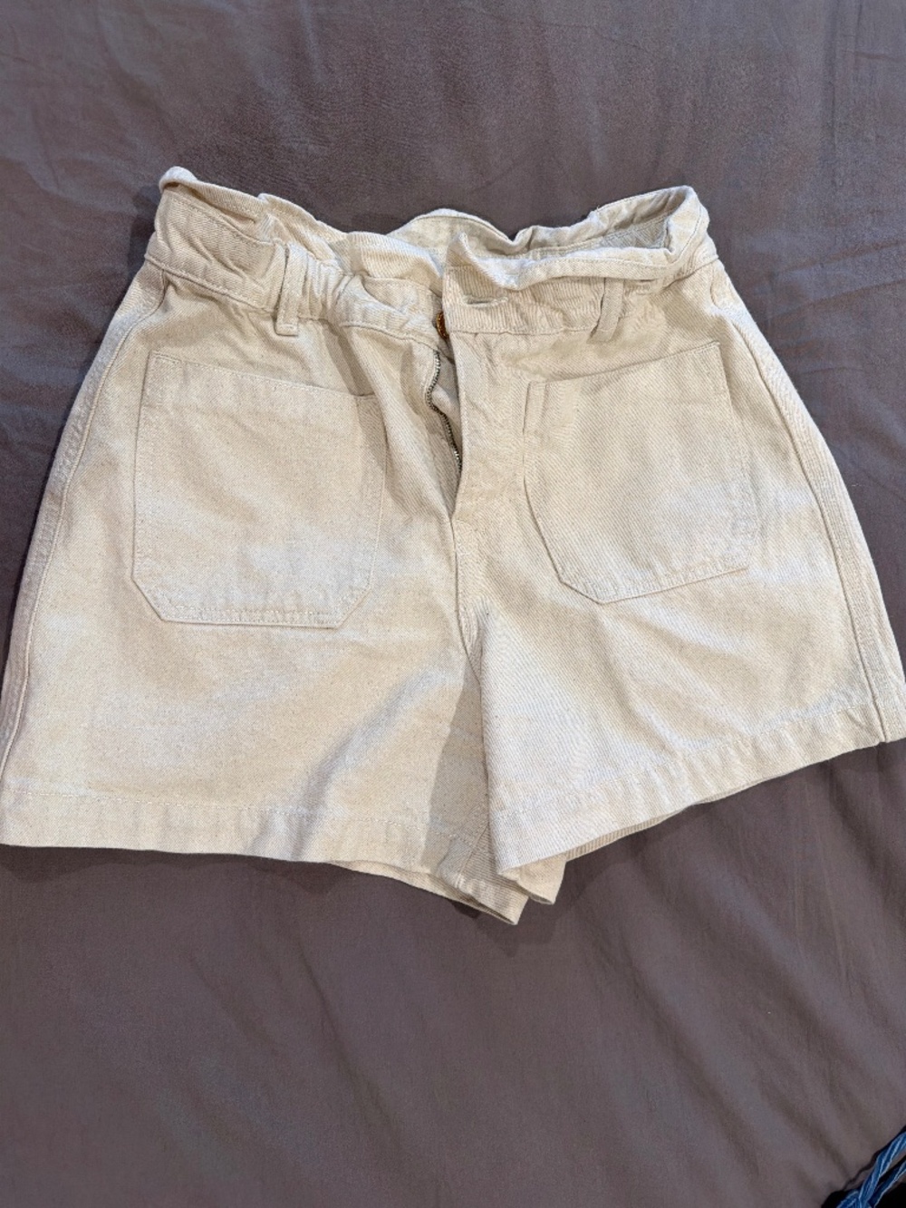 Zara Cream Denim Paperbag Shorts Size: M (US 8)